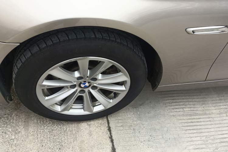 Used BMW 5 Series 2017 520Li Elegant Edition
