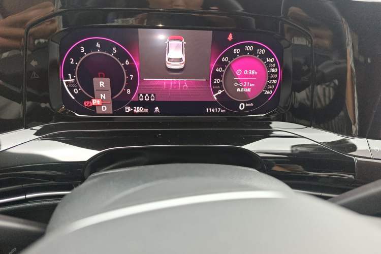 Used Volkswagen Golf 2023 Facelift 280TSI DSG R-Line Lite Odometer Close Up