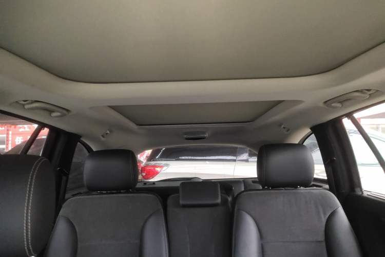 Used Mercedes-Benz R-Class 2014 R 320 4MATIC Business Model Headliner