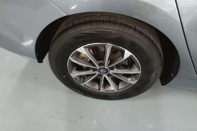 Used BYD Qin PLUS 2023 Champion Edition DM-i 55KM Leading Model Right Rear Wheel Hub