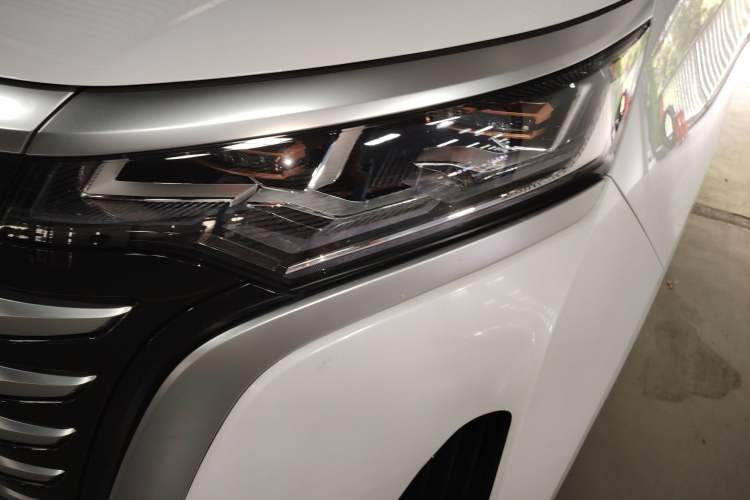 Used Denza D9 2022 DM-i 970 Four-Wheel Drive Prestige Model