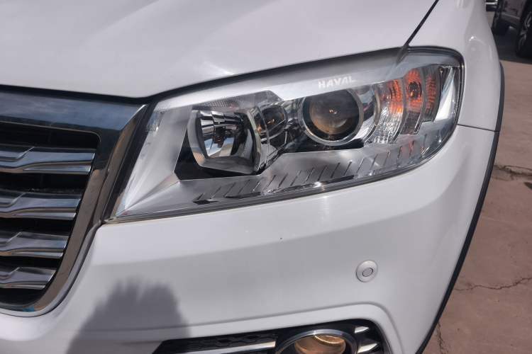 Used Haval H6 2015 Revised Version Sport Edition 1.5T Manual Transmission Two-Wheel Drive Elite Grade