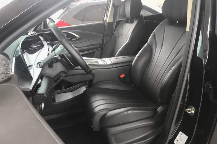 Used EXEED Lingyun 2025 300T Two-Wheel Drive Starry Edition