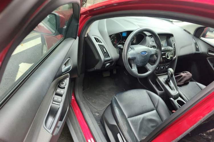 Used Ford Focus 2012 Hatchback 1.6L Automatic Comfort Model