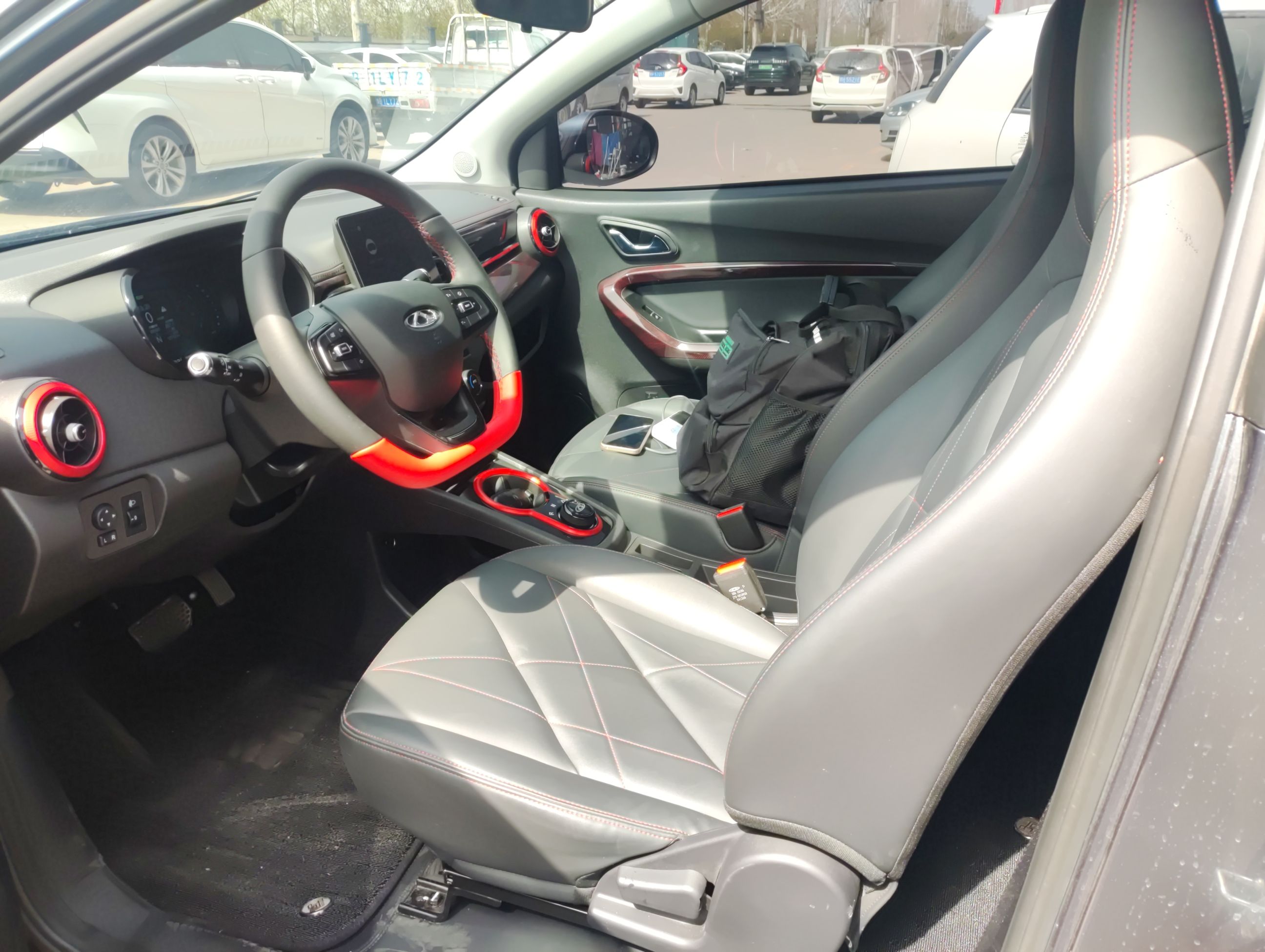 Переднее сиденье в автомобиле