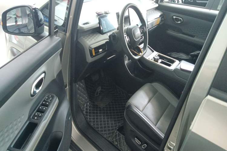 Used AION Y 2021 70 Enjoyment Tech Edition