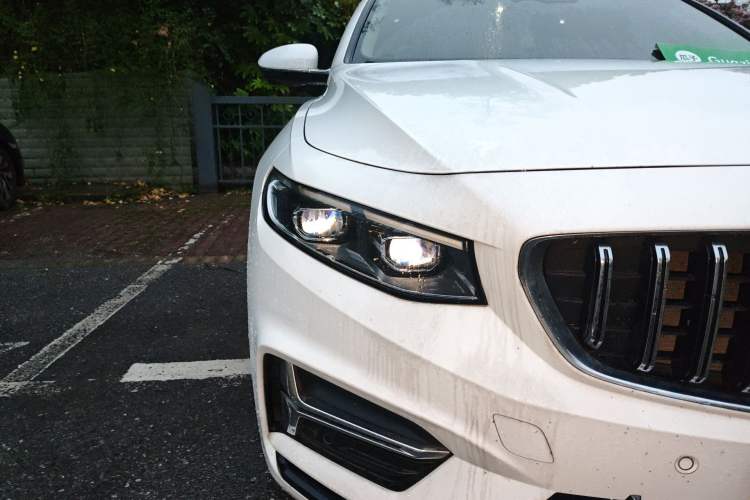 Used Geely Auto Preface 2023 2.0TD Prestige Version Right Front Headlight