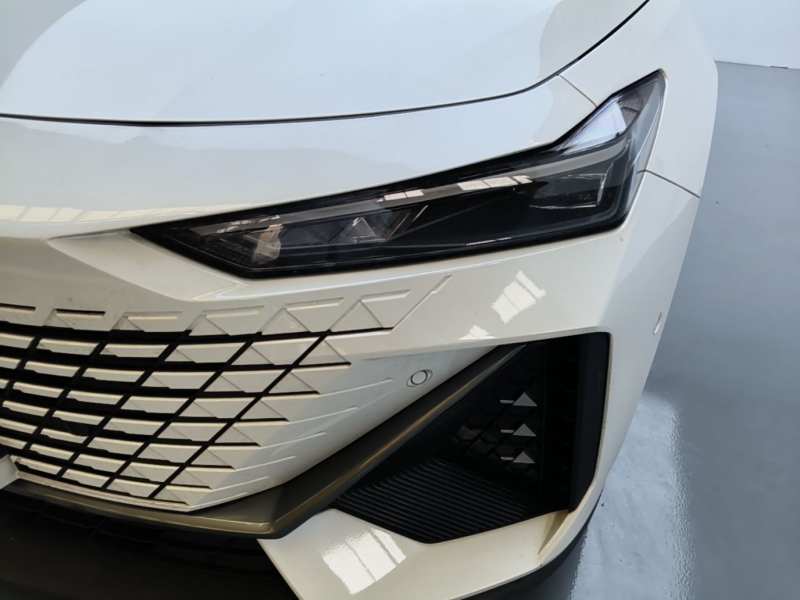 Used CHANGAN UNI-V 2022 1.5T Smart Navigation Version — 23