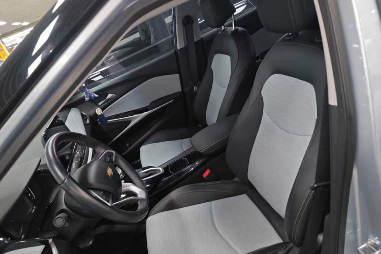 Used Chevrolet Menlo 2022 Starry Edition Left Front Seat