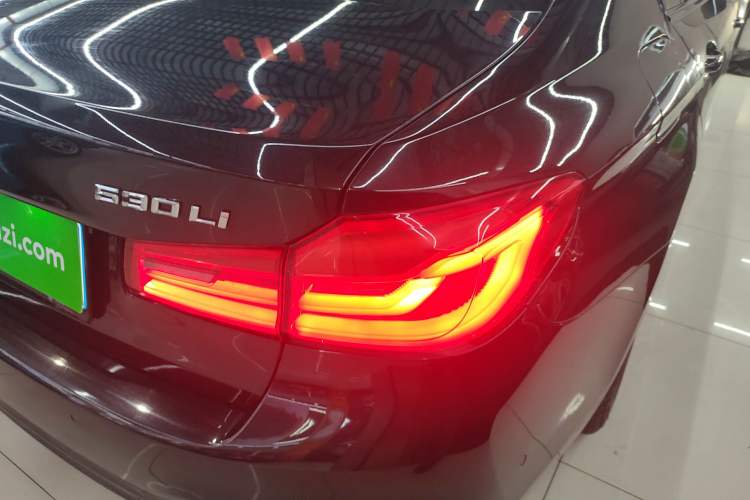 Used BMW 5 Series 2019 Restyled 530Li Luxury Edition M Sport Package Right Rear Taillight