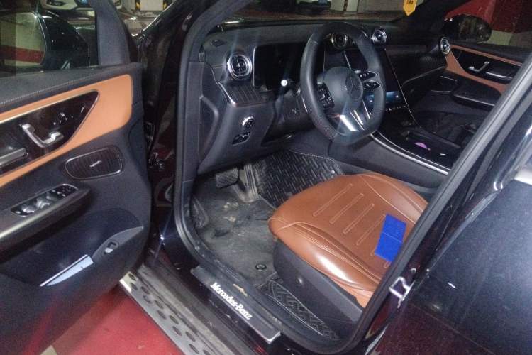 Used Mercedes-Benz GLC 2023 Refreshed GLC 300 L 4MATIC Dynamic Edition 5 Seats
