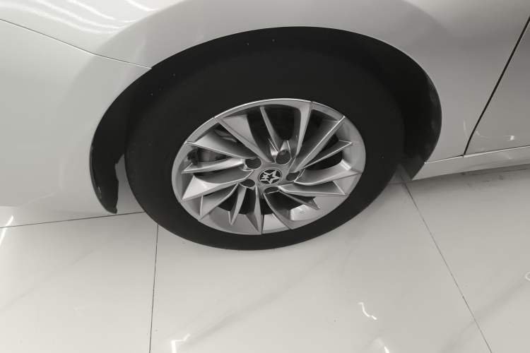 Used Venucia D60 2021 PLUS 1.6L XL CVT Yue Ling Edition Left Front Wheel Hub