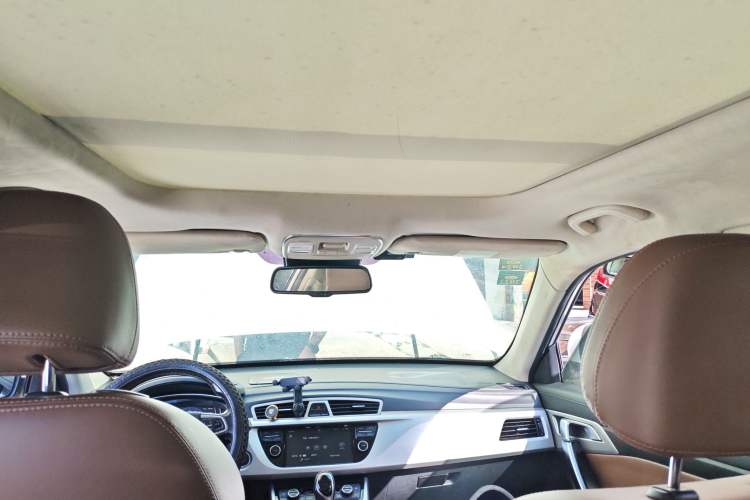 Used Geely Auto Emgrand X7 Sport 2016 1.8TD Automatic ZhiZun Version
