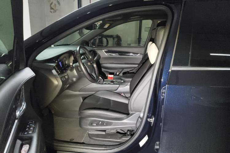 Used Cadillac XT6 2021 2.0T 6-Seater Two-Wheel Drive Luxury Version