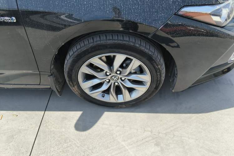 Used Toyota Avalon 2019 Dual-Engine 2.5L Luxury Edition China VI Standard Right Front Wheel Hub