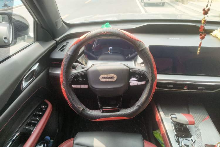 Used CHANGAN OSHAN Z6 2023 Blue Whale 2.0T Automatic Zhiyuan Model Steering Wheel