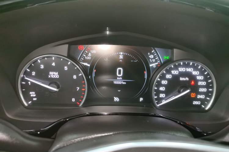 Used Cadillac XT5 2018 25T Luxury Model
