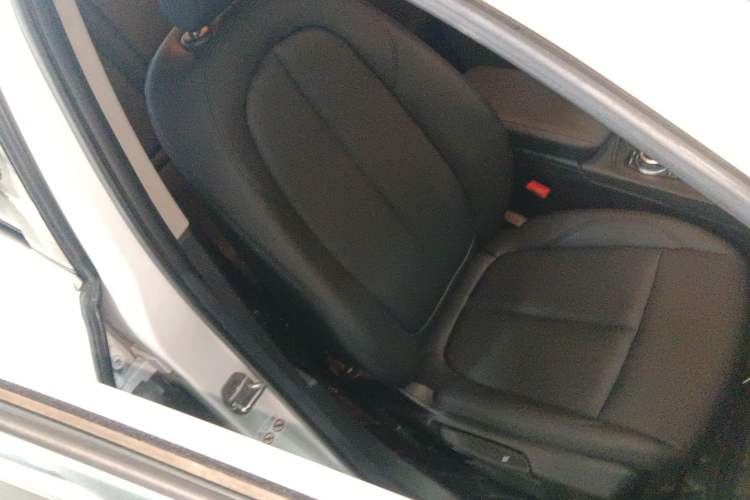 Used BMW 1 Series 2019 118i Fashion Model Right Front Seat