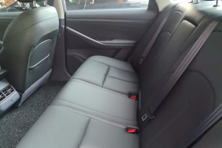 Used Nissan N6 2026 Model 180 Max Left Rear Seat