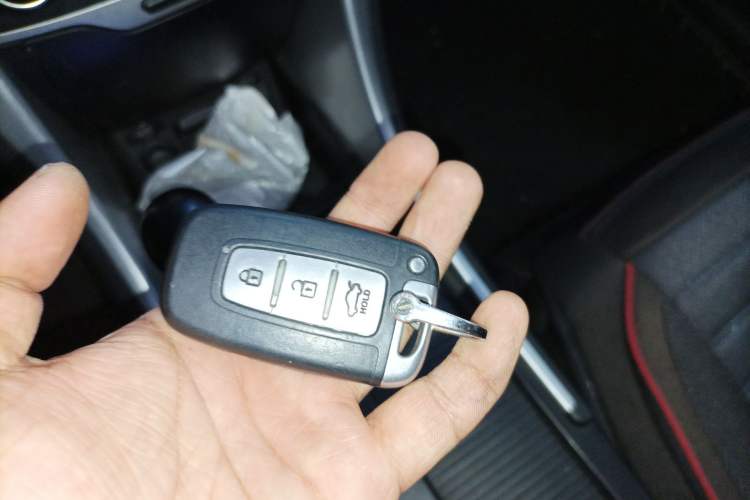 Used Hyundai Sonata 2014 2.0L Automatic Luxury Edition
