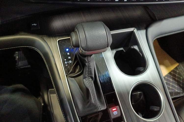 Used Toyota Sienna 2024 2.5L Hybrid Four-Wheel Drive Prestige Edition