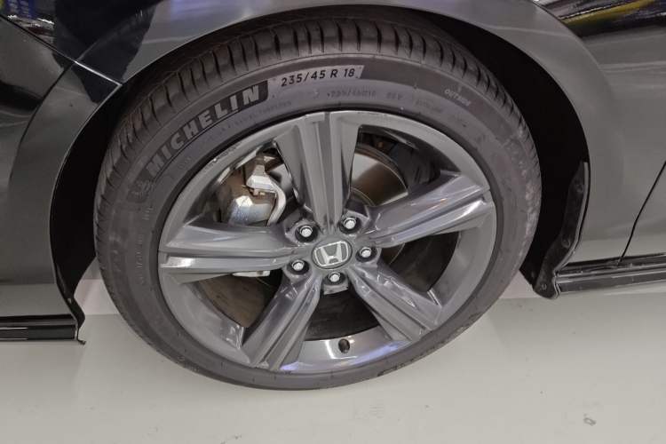 Used Honda Inspire 2023 260TURBO Deluxe Edition Left Front Wheel Hub