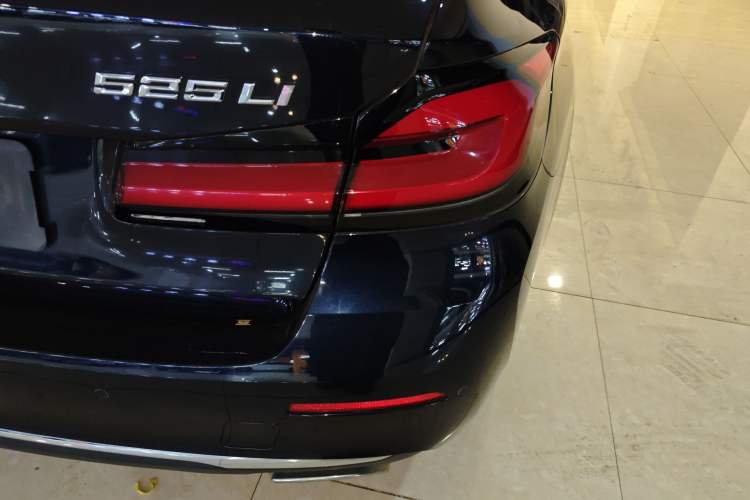 Used BMW 5 Series 2022 Restyled 525Li Luxury Package