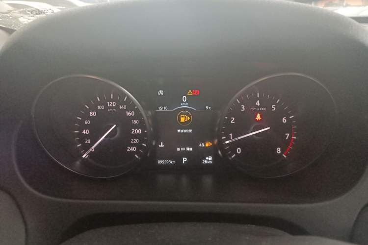 Used Land Rover Discovery Sport 2018 240 PS SE Version Instrument Cluster