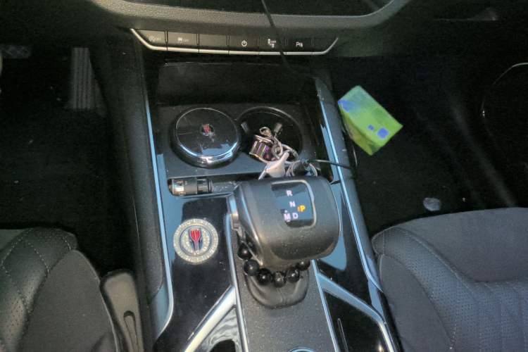 Used Hongqi HS5 2022 Revised Version 2.0T Smart Connect Flagship Edition Gear Lever