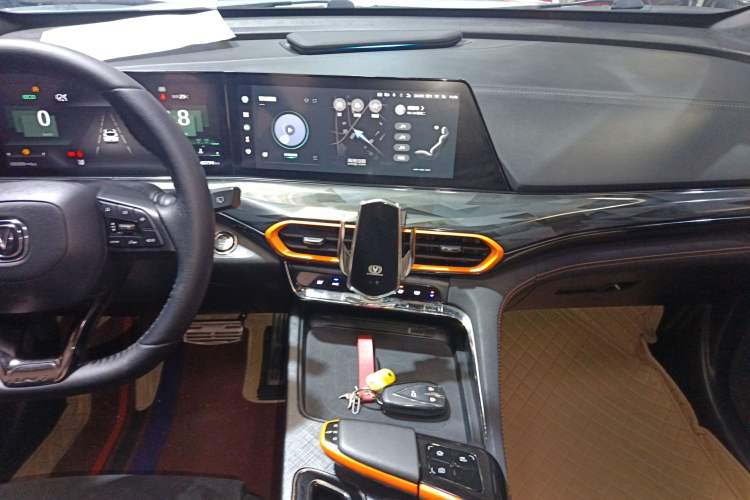 Used CHANGAN UNI-T 2022 2.0T Sport Edition Flagship Version