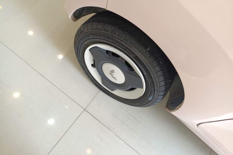 Used Wuling Hongguang MINIEV 2022 Macaron Premium Model – Lithium Ternary Battery
