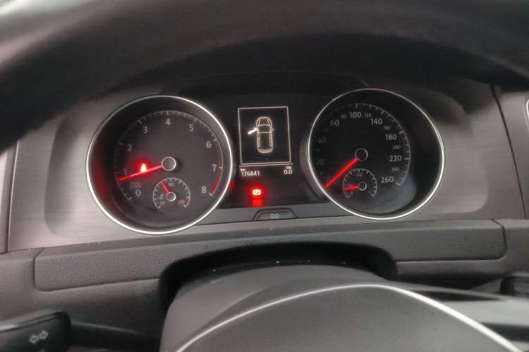 Used Volkswagen Golf 2015 1.4TSI Automatic Comfort Model
