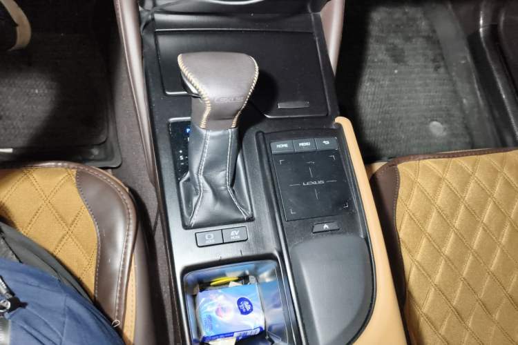 Used Lexus ES 2018 300h Premier Edition China V Standard