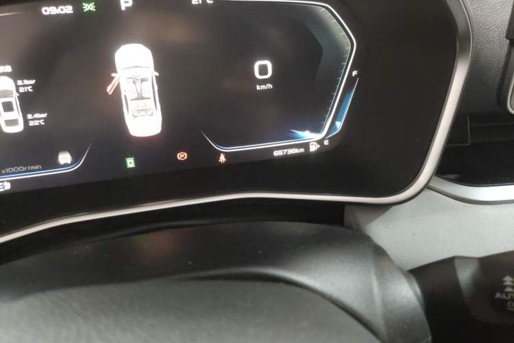 Used Geely Auto Preface 2021 2.0TD Luxury Version Odometer Close Up