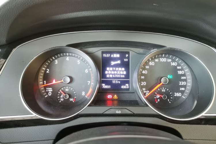 Used Volkswagen Magotan 2019 330TSI DSG Luxury Version China VI Standard Instrument Cluster