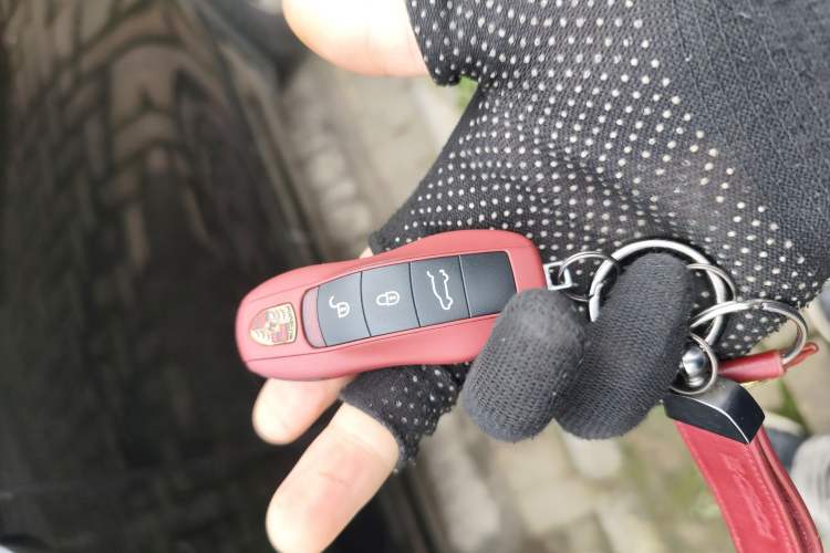 Used Porsche Cayenne 2014 Cayenne Platinum Edition 3.0T