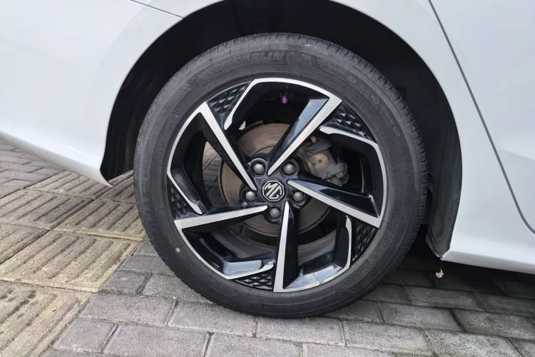 Used MG 5 2021 300TGI DCT Elegant Luxury Edition
