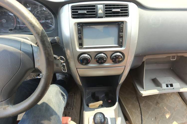 Used Suzuki Liana 2012 Sedan 1.4 VVT Manual Luxury Model
