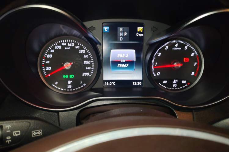 Used Mercedes-Benz GLC 2018 GLC 260 4MATIC Luxury Model