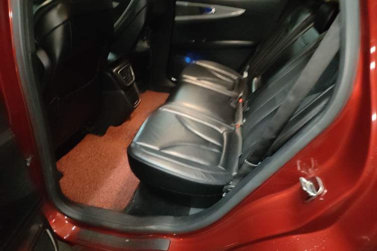 Used Lincoln MKX 2015 2.0T Two-Wheel Drive Deluxe Edition