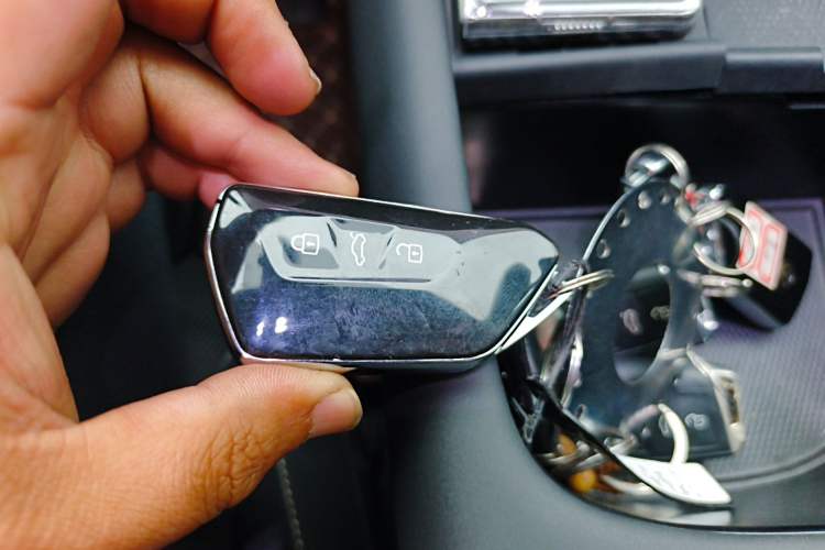 Used Volkswagen ID.UNYX 2024 Revised Pro Long-Range Version Vehicle Key