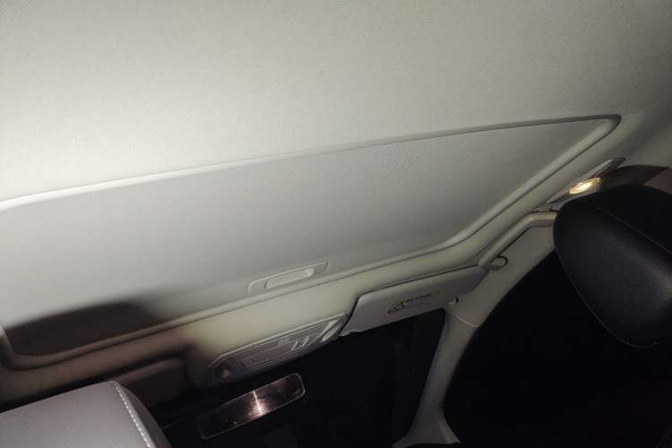 Used Ford Focus 2018 Hatchback Classic 1.6L Automatic Trendy SmartDrive Edition
