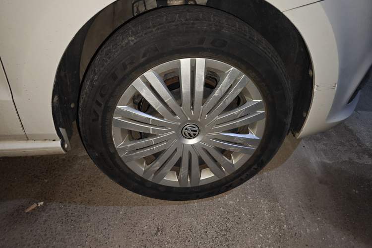 Used Volkswagen Polo 2016 1.6L Automatic Comfort Model
