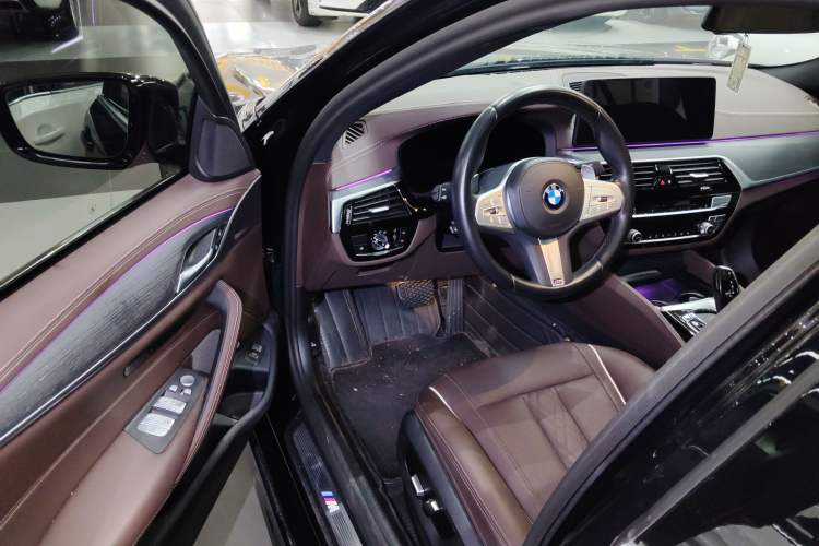 Used BMW 5 Series 2023 530Li Leading Model M Sport Package
