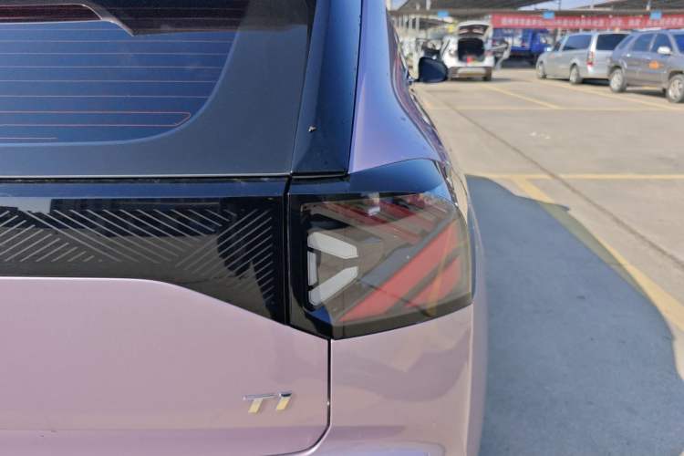 Used ARCFOX T1 2025 Model 425 PLUS
