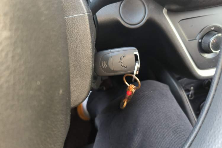 Used Wuling Hongguang S3 2018 1.5L Manual Comfort Model China V Standard