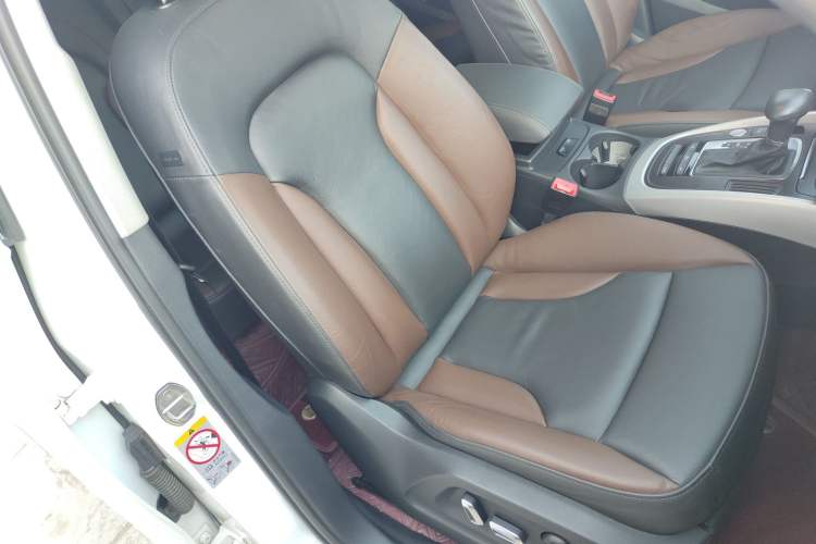 Used Audi Q5 2018 Collector's Edition 40 TFSI Technology Model
