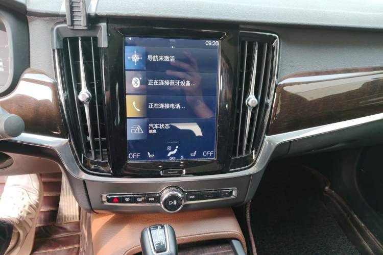 Used Volvo S90 2018 T4 Zhiyuan Edition
