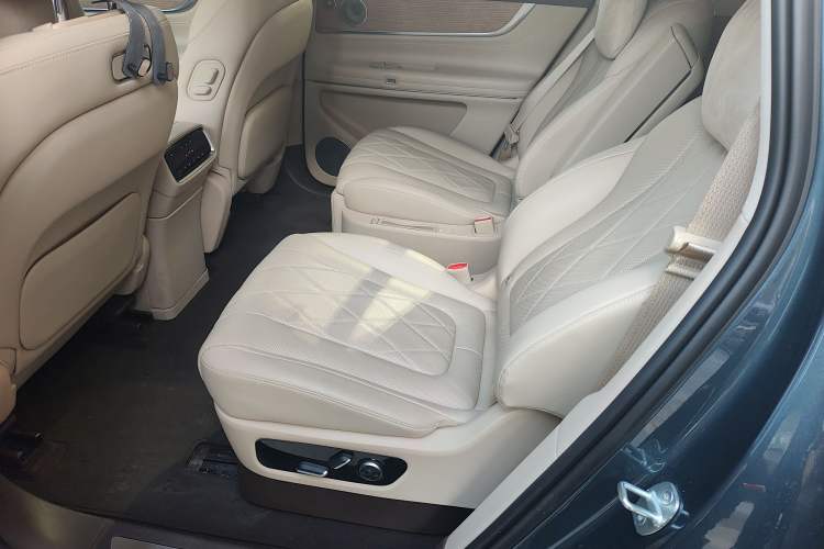 Used Hima AITO M9 2024 Range-Extended Ultra Version 42 kWh 6-Seater Model