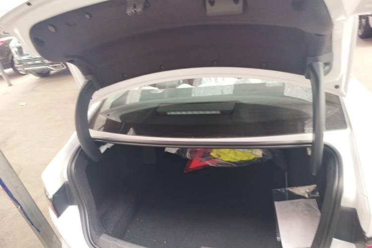 Used BYD Seal 05 DM-i 2026 DM-i 128KM Luxury Edition Trunk